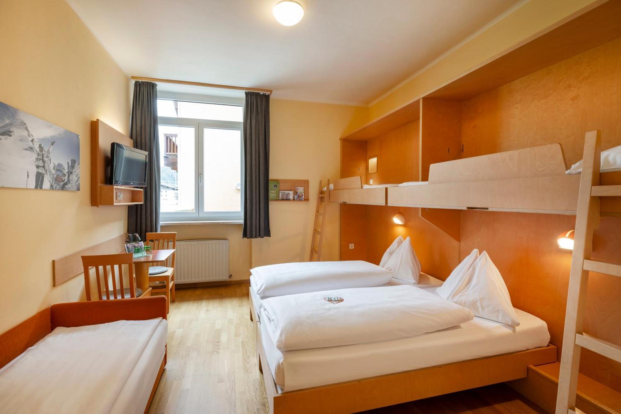 Jufa Hotel Kaprun - Summercard Included エクステリア 写真