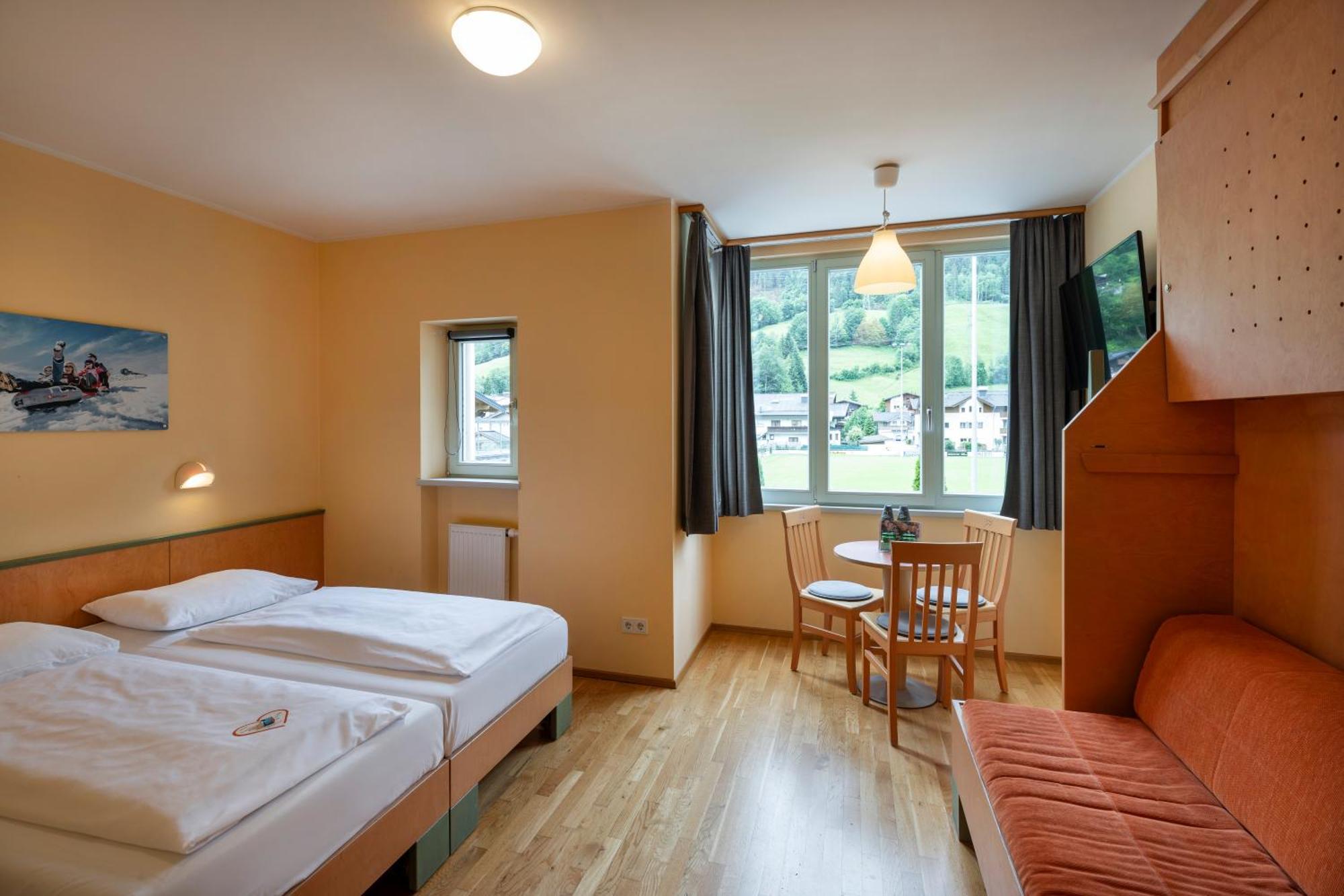 Jufa Hotel Kaprun - Summercard Included エクステリア 写真