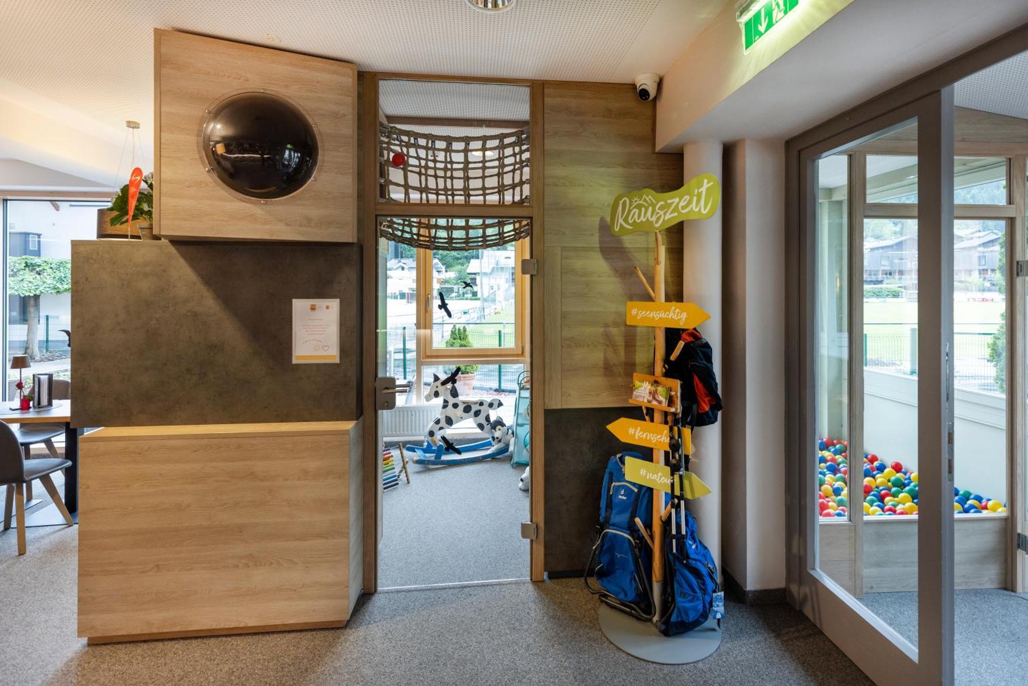 Jufa Hotel Kaprun - Summercard Included エクステリア 写真