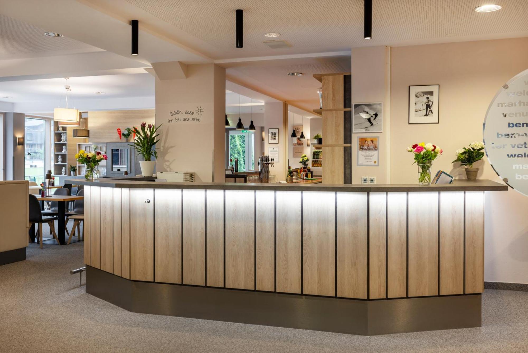 Jufa Hotel Kaprun - Summercard Included エクステリア 写真