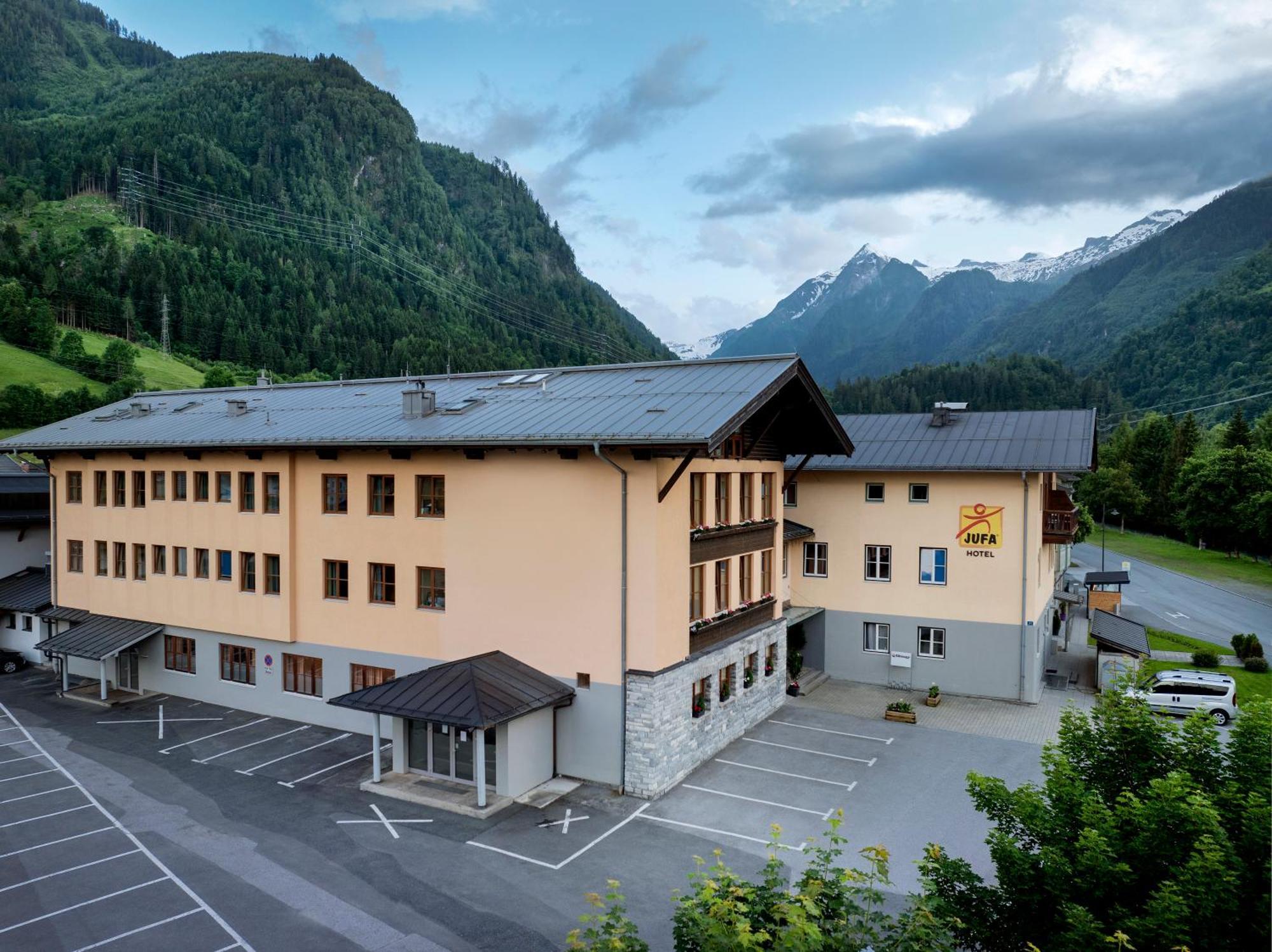 Jufa Hotel Kaprun - Summercard Included エクステリア 写真
